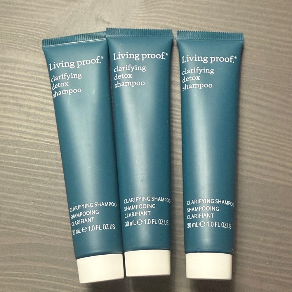 Living Proof Clarifying Detox Shampoo - Teal